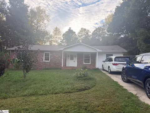 5 E Oak Hill Ct, Piedmont, SC 29673
