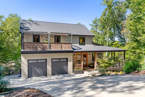 628 N Flagship Dr, Salem, SC 29676