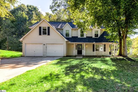 107 Courtneybrook Trl, Mauldin, SC 29662
