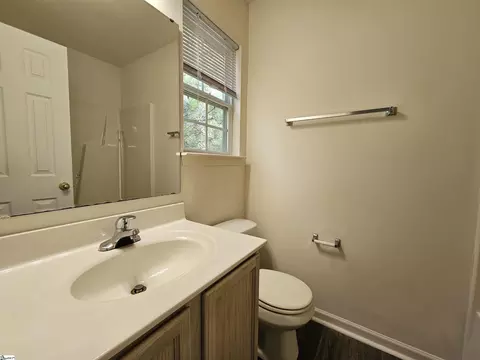 Bath - 236 Campus Dr, Central, SC 29630 photo 2 of 3