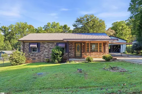 37 Theodore Cir, Greenville, SC 29611