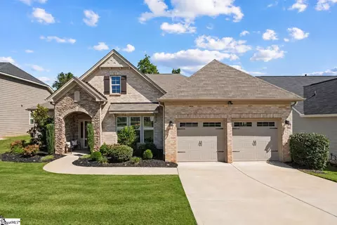 217 Holstein Ct, Fountain Inn, SC 29644