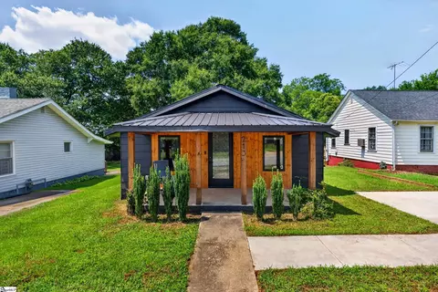 213 Crestone Dr, Greenville, SC 29611