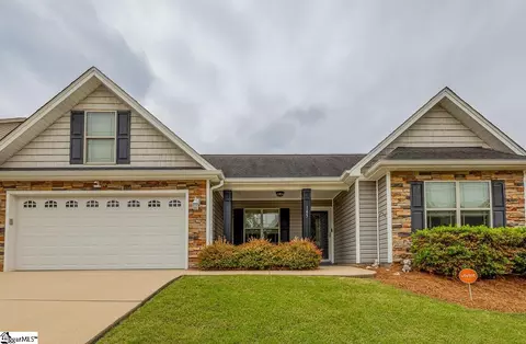 145 Turnstone Ln, Spartanburg, SC 29301