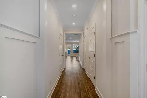 Entry Way - 9 Jaycee Ct, Greenville, SC 29607 photo 8 of 9