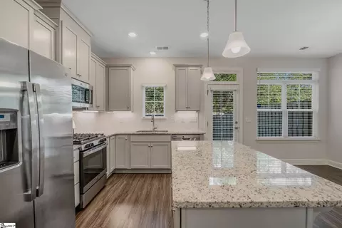 Kitchen - 9 Jaycee Ct, Greenville, SC 29607 photo 3 of 3