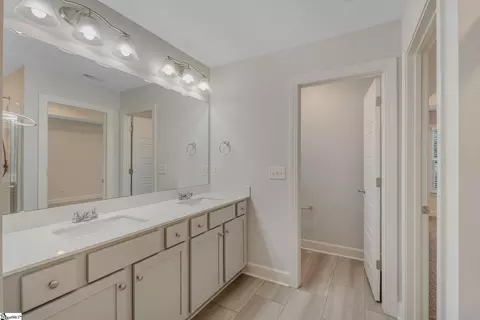 Entry Way - 9 Jaycee Ct, Greenville, SC 29607 photo 5 of 9