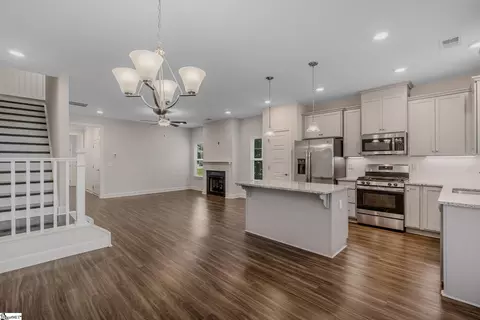 Entry Way - 9 Jaycee Ct, Greenville, SC 29607 photo 1 of 9