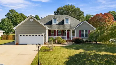 44 Sacha Ln, Travelers Rest, SC 29690