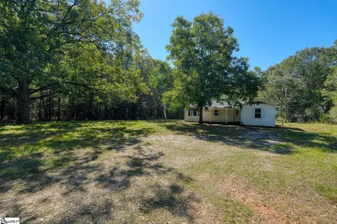 Exterior - 551 W Main St, Pacolet, SC 29372 photo 2 of 2
