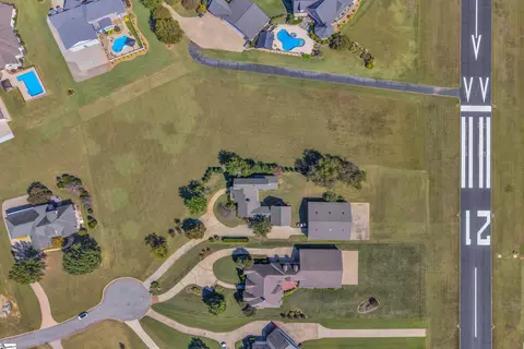 121 Landmark Dr, Greer, SC 29651 photo 12