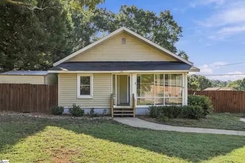 7 Jonquil Ln, Taylors, SC 29687