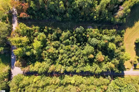 46 Mountain View School Rd, Taylors, SC 29687