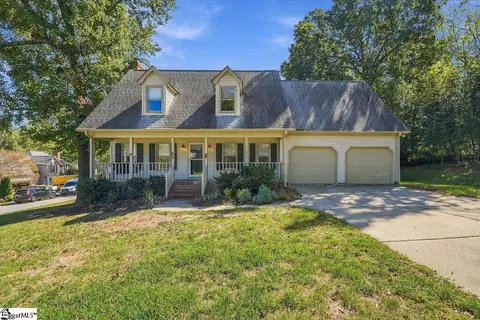 202 Bright Water Ln, Greenville, SC 29609