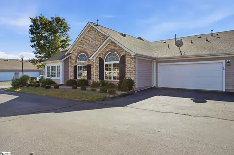 16 Fudora Cir, Simpsonville, SC 29681
