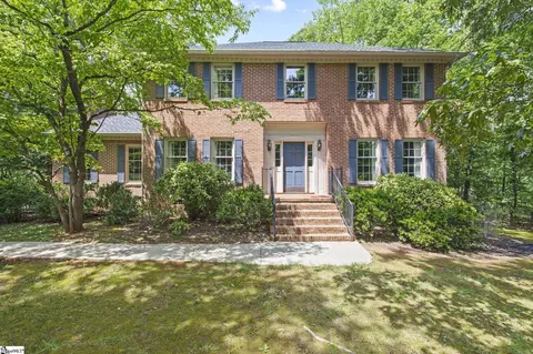 210 Valley Oak Dr, Greenville, SC 29617