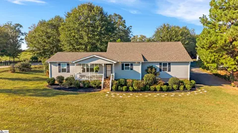 54 Axel Dr, Fountain Inn, SC 29644