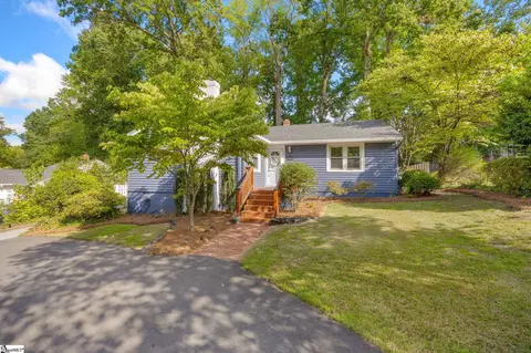 34 Brookside Cir, Greenville, SC 29609