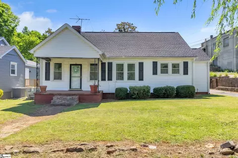 10 Eastlan Dr, Greenville, SC 29607