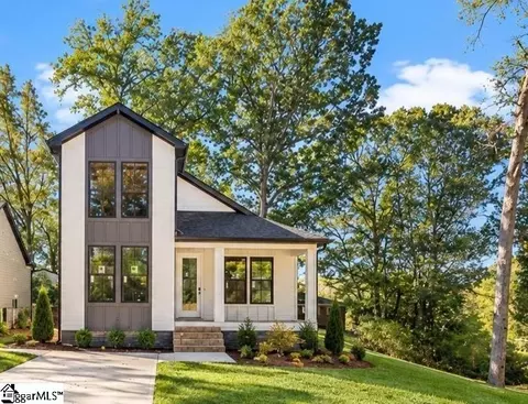 403 Kenmore Dr, Piedmont, SC 29673