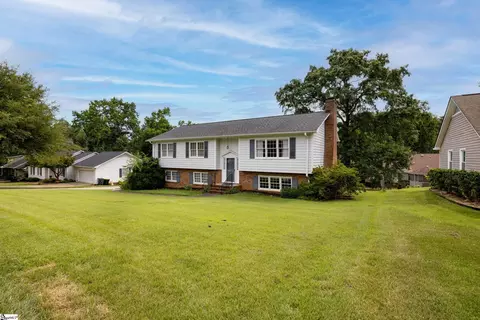 26 Field Stone Pl, Greenville, SC 29615
