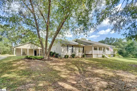 130 Maple Meadows Ln, Fountain Inn, SC 29644