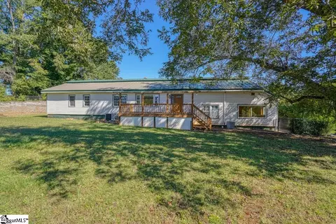 110 Milliken Rd, Spartanburg, SC 29303