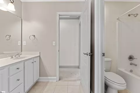 Bath - 14 Barnstable Ct, Greer, SC 29650 photo 6 of 6