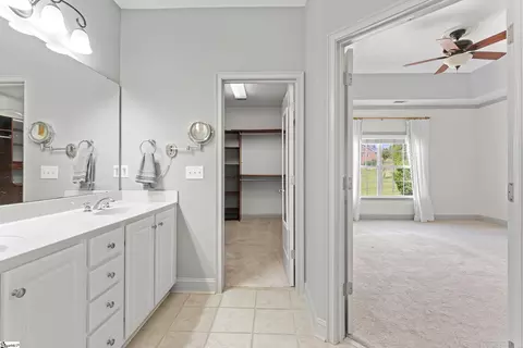 Entry Way - 14 Barnstable Ct, Greer, SC 29650 photo 3 of 4