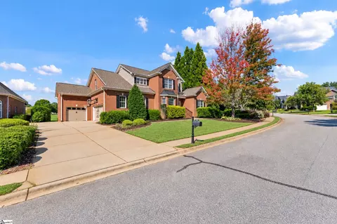 Exterior - 14 Barnstable Ct, Greer, SC 29650 photo 5 of 9