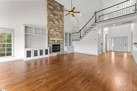 Living - 14 Barnstable Ct, Greer, SC 29650 photo 5 of 8