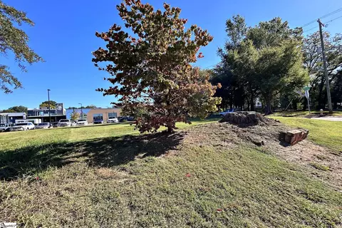 301 Oscar St, Greenville, SC 29601