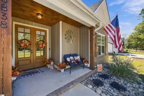 Exterior - 6838 Midway Rd, Williamston, SC 29697 photo 2 of 7
