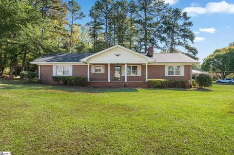 101 Dalewood Drive Dr, Simpsonville, SC 29681