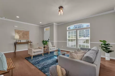 Living - 3 Grace Ct, Easley, SC 29642 photo 2 of 5