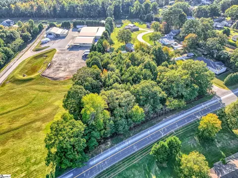 00000 Paris View Dr, Taylors, SC 29687