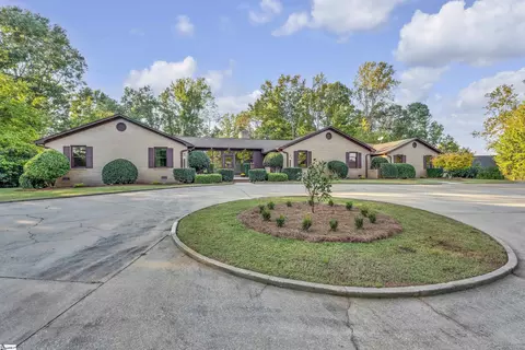 118 Clearcreek Dr, Boiling Springs, SC 29316