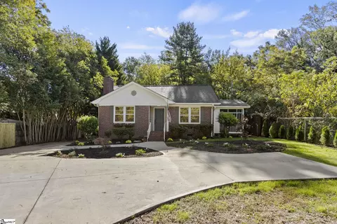 208 W Hillcrest Dr, Greenville, SC 29609