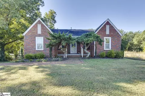 1621 Geer Hwy, Travelers Rest, SC 29690