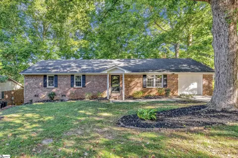 53 Doverdale Rd, Greenville, SC 29615