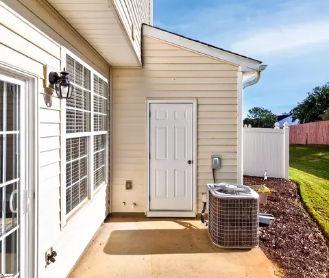 Exterior - 100 Xander Dr, Greer, SC 29650 photo 11 of 11