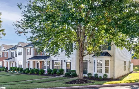 Exterior - 100 Xander Dr, Greer, SC 29650 photo 5 of 11