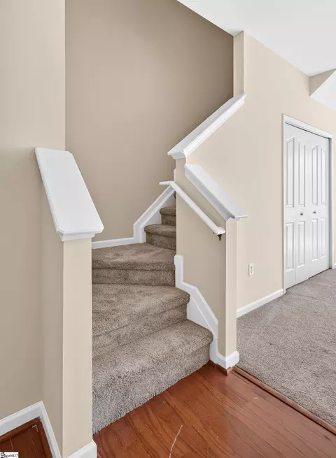 Entry Way - 100 Xander Dr, Greer, SC 29650 photo 4 of 7
