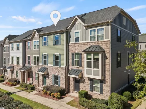 3 Itasca Dr, Greenville, SC 29609