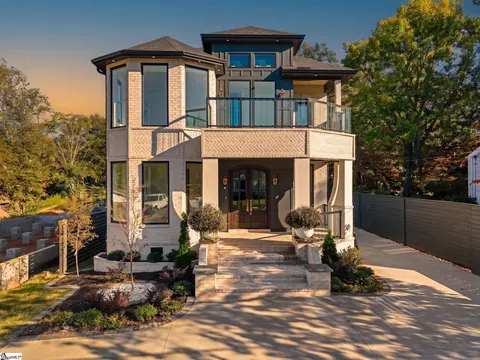 205 Parkins Mill Rd, Greenville, SC 29607