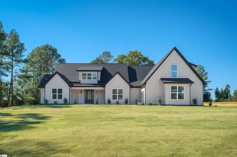 497 Grogan Rd, Woodruff, SC 29388