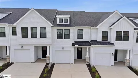 5 Hagen Ln, Simpsonville, SC 29681