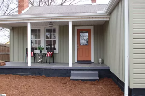 407 S Florida Ave, Greenville, SC 29611