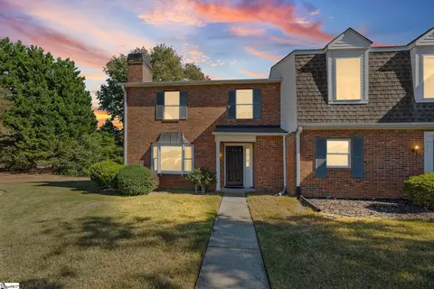 125 Shady Tree Dr, Taylors, SC 29687