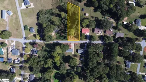 107 Patton Dr, Greenville, SC 29605